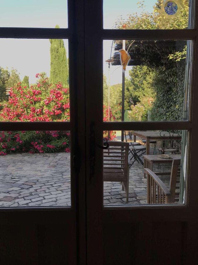 Le Mazet De La Dame Bed and Breakfast Barbentane Εξωτερικό φωτογραφία