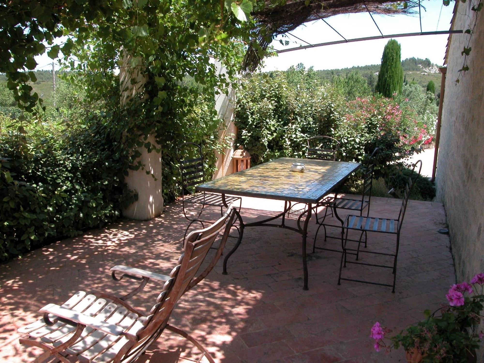 Le Mazet De La Dame Bed and Breakfast Barbentane Εξωτερικό φωτογραφία