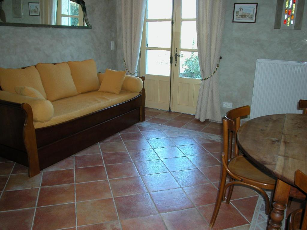 Le Mazet De La Dame Bed and Breakfast Barbentane Δωμάτιο φωτογραφία